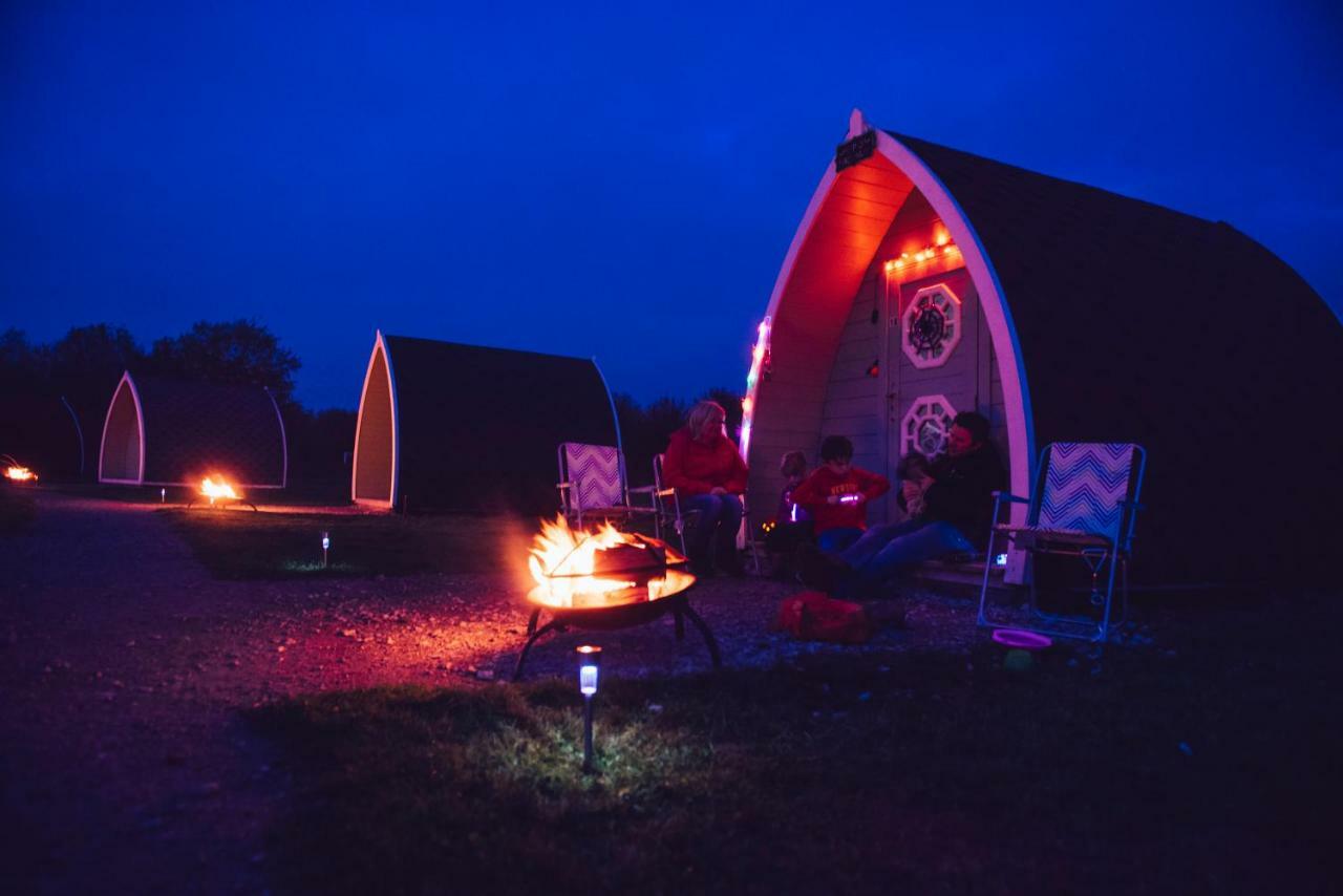 Camping Pod Near Lake Hotel Preston  Eksteriør billede